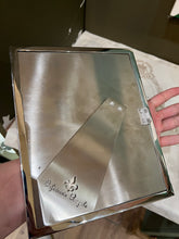 Carregar imagem no visualizador da galeria, Porta-Retrato Arlequi Orfevrerie Royale em Prata | Luxo Clássico