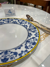 Carregar imagem no visualizador da galeria, Prato Vista Alegre Castelo Branco – Porcelana Portuguesa de Luxo e Tradição