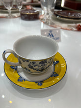 Carregar imagem no visualizador da galeria, Xícara de Chá Vista Alegre Castelo Branco | Porcelana Portuguesa