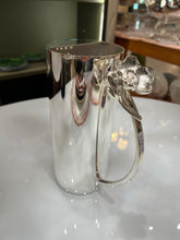 Carregar imagem no visualizador da galeria, Jarra de Servir Orfevrerie Royale em Prata
