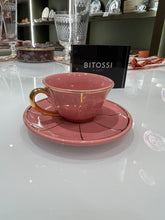 Carregar imagem no visualizador da galeria, Xícara de Café Rosa Vintage
