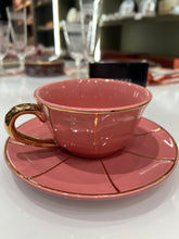 Carregar imagem no visualizador da galeria, Xícara de Chá Rosa Vintage
