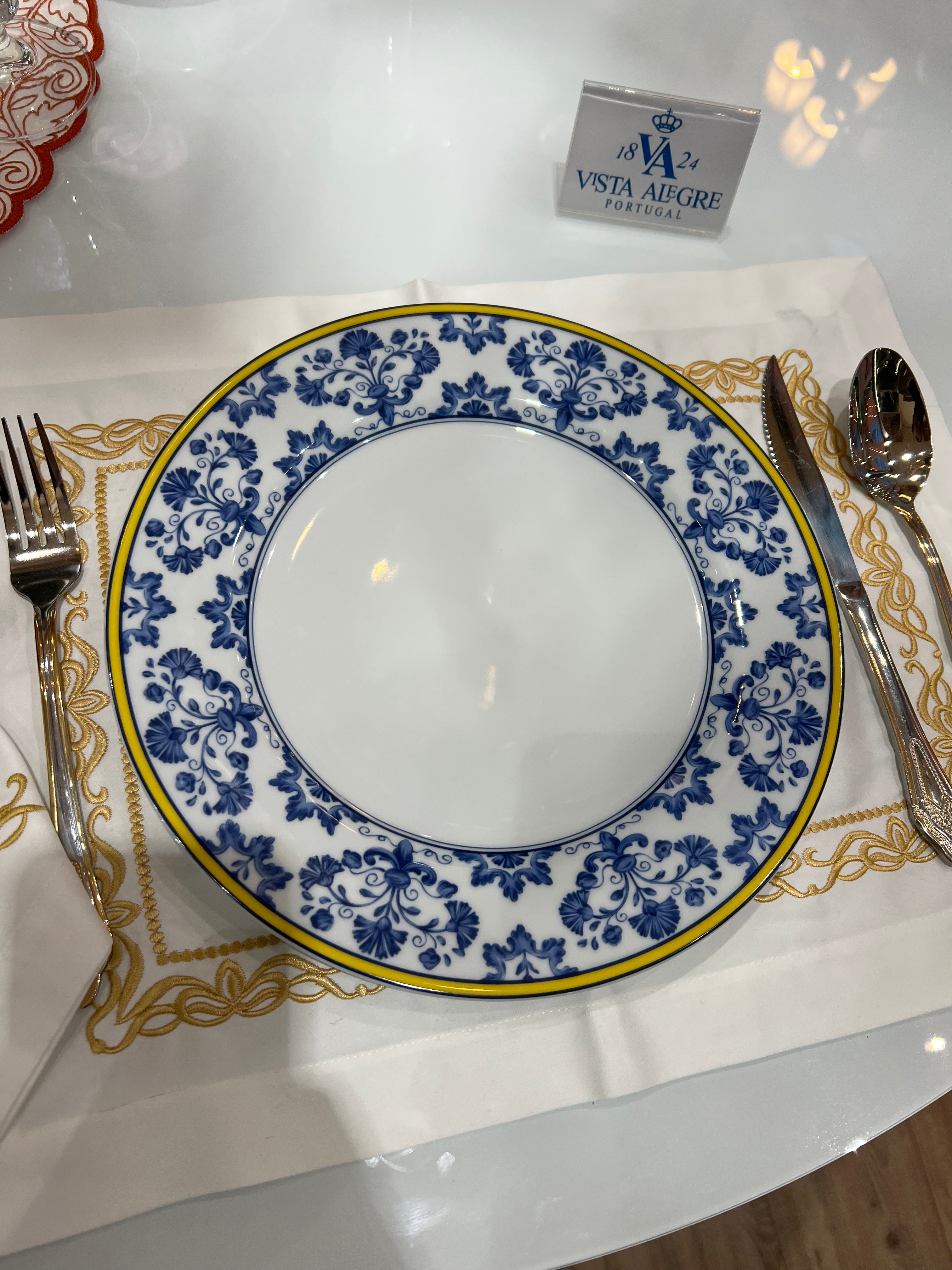 Prato Vista Alegre Castelo Branco – Porcelana Portuguesa de Luxo e Tradição