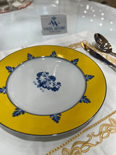 Carregar imagem no visualizador da galeria, Prato Vista Alegre Castelo Branco – Porcelana Portuguesa de Luxo e Tradição
