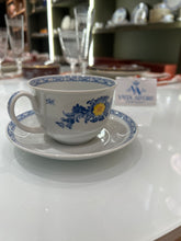 Carregar imagem no visualizador da galeria, Xícara de Chá Vista Alegre Castelo Branco | Porcelana Portuguesa
