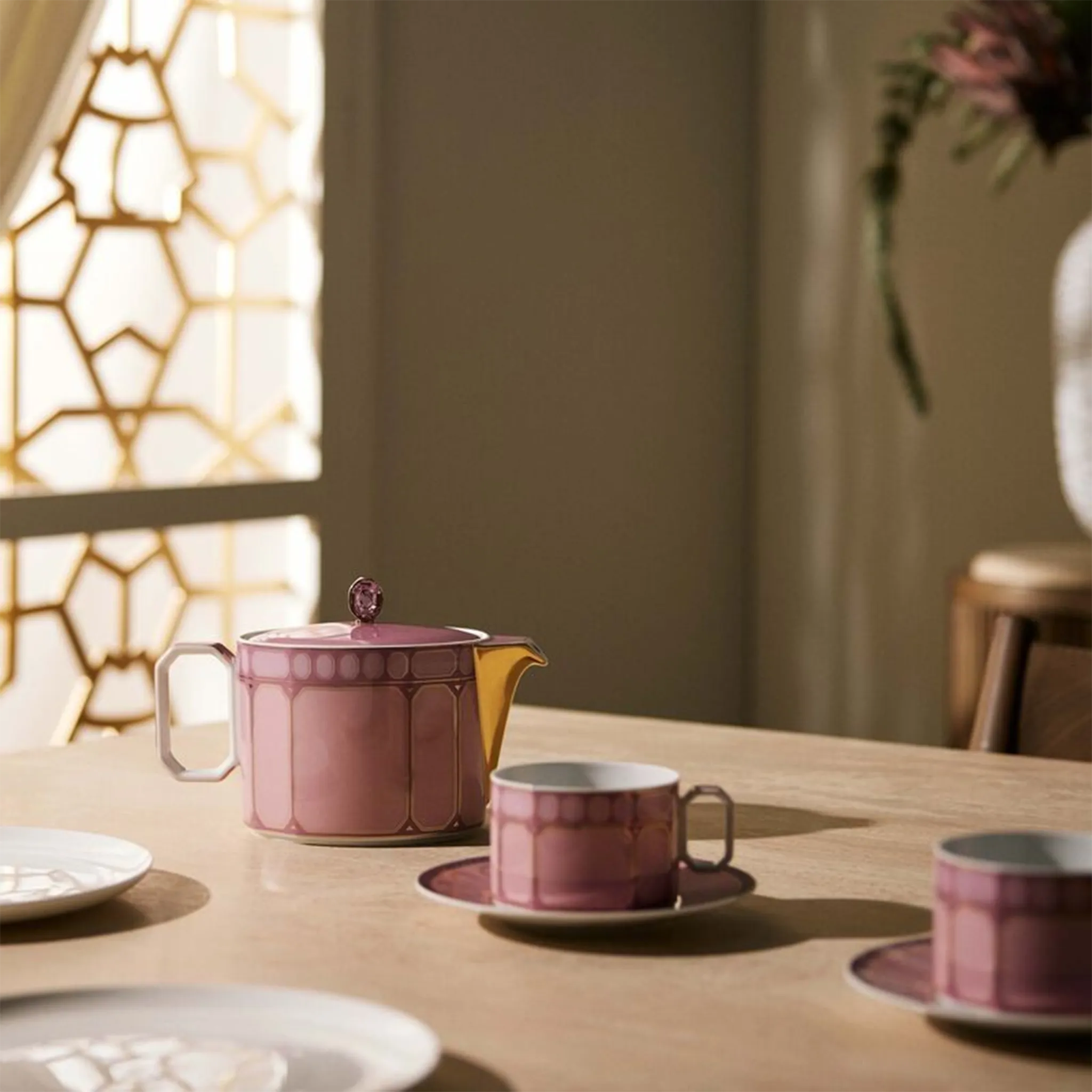 Xícara de Chá Swarovski Rosa